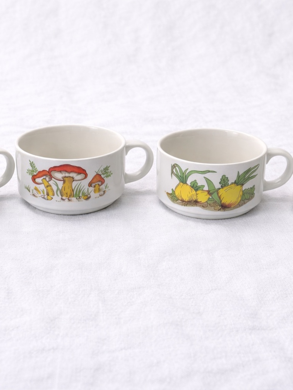 Retro Vintage White Ceramic Soup Mugs with Illustrations Set of 4